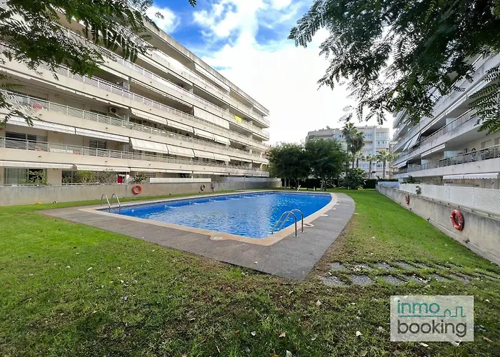 Villa Elvira Salou , Con Piscina Y Aparcamiento Gratis